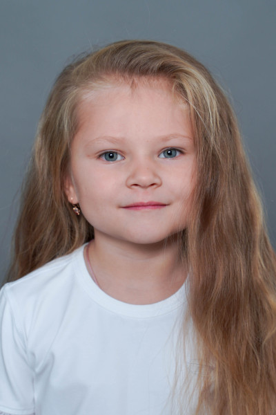 Алиса Вежова